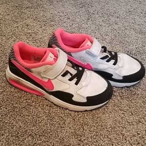 Nike girls air max sneakers
